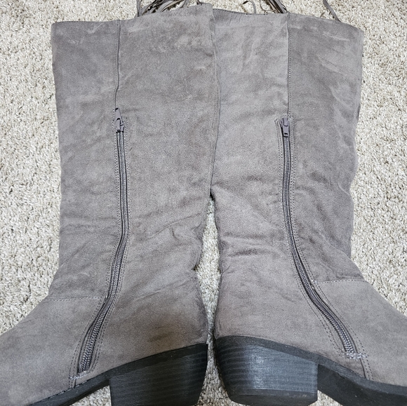 Vanity thigh high boots - Picture 4 of 5